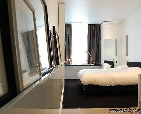 Les Nuits 4* אנטוורפן