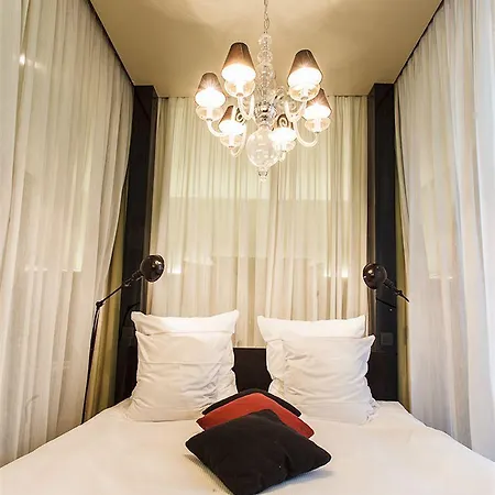 Les Nuits Hotel