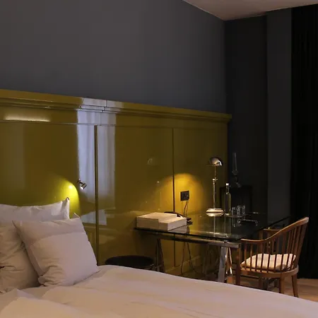 Les Nuits Amberes