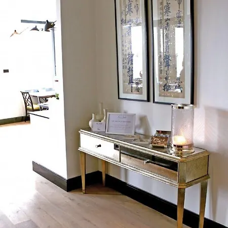 Les Nuits Hotel 4*