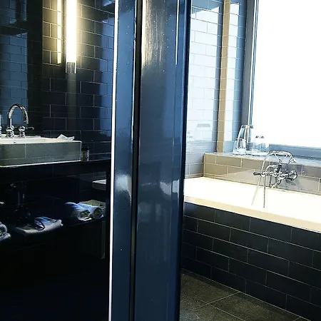 Hotel Les Nuits 4*