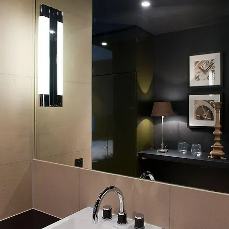 Les Nuits Hotel Anvers
